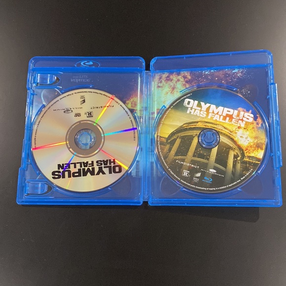 Olympus Has Fallen - Blu-Ray & DVD Combo Set - Picture 3 of 5
